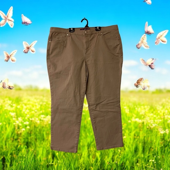 Gloria Vanderbilt Amanda Taupe Jeans - Picture 11 of 11